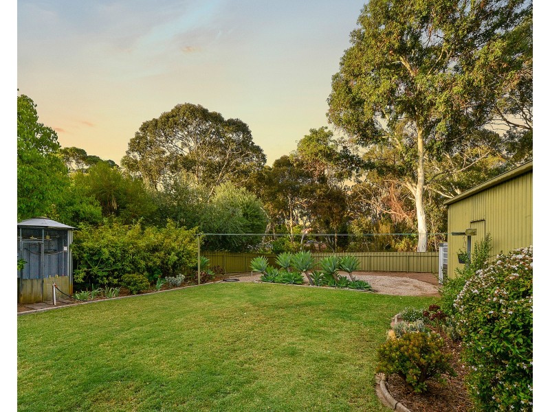 15 Toovis Avenue, St Agnes SA 5097