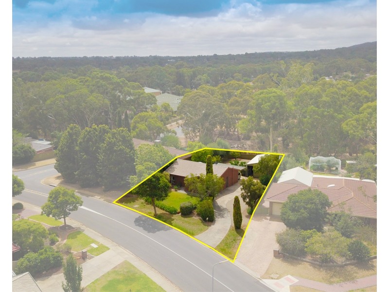 15 Toovis Avenue, St Agnes SA 5097
