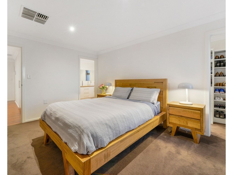 24 Gambia Avenue, Hampstead Gardens SA 5086