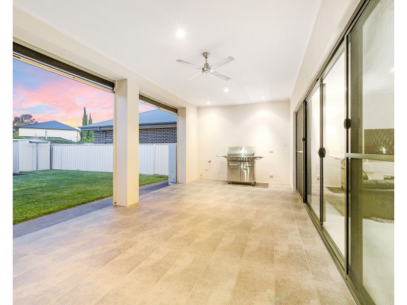 24 Gambia Avenue, Hampstead Gardens SA 5086