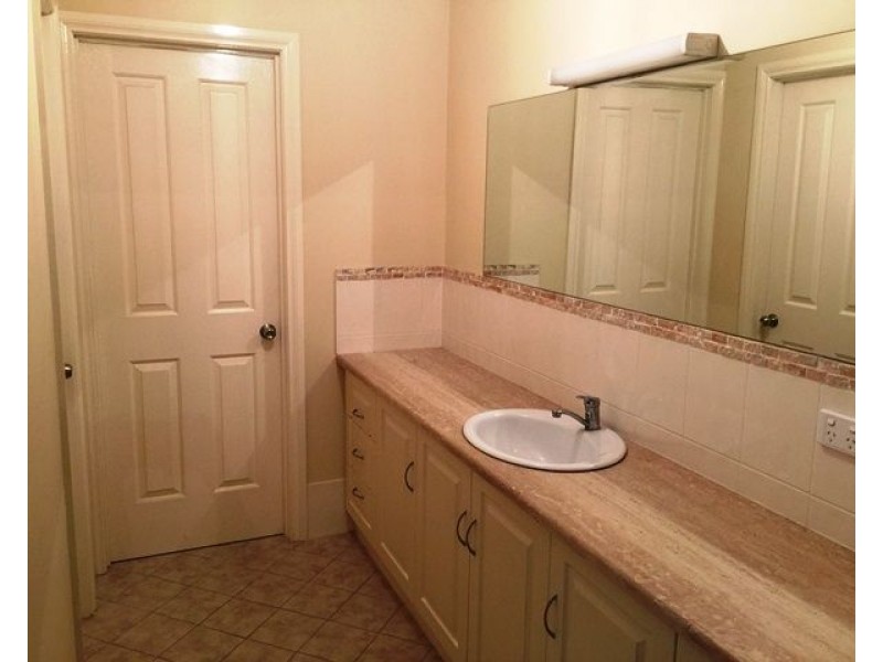 40 Hindmarsh Circuit, Mawson Lakes SA 5095