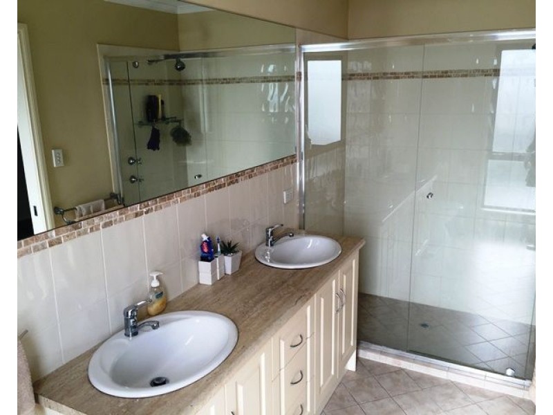 40 Hindmarsh Circuit, Mawson Lakes SA 5095