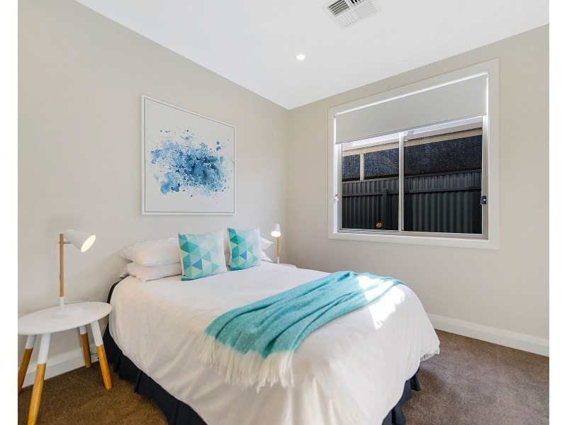 10B Brian Grove, Paradise SA 5075