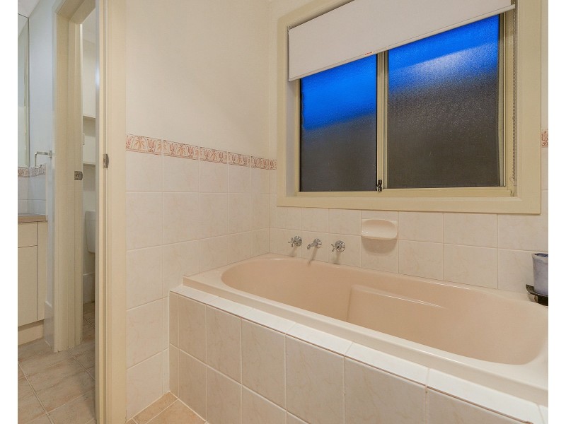 5 Farmhouse Avenue, Walkley Heights SA 5098