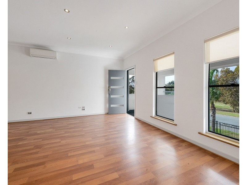 33 Leven Avenue, Seaton SA 5023