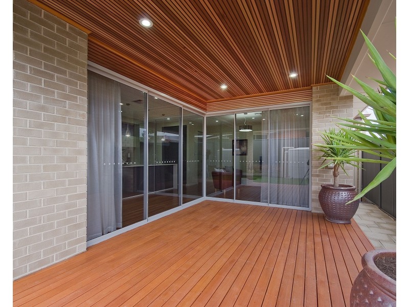 21 Osmond Terrace, Gilles Plains SA 5086