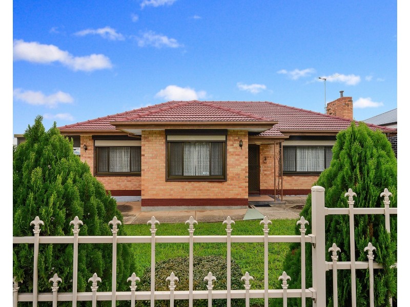 27 Hillsea Avenue, Clearview SA 5085