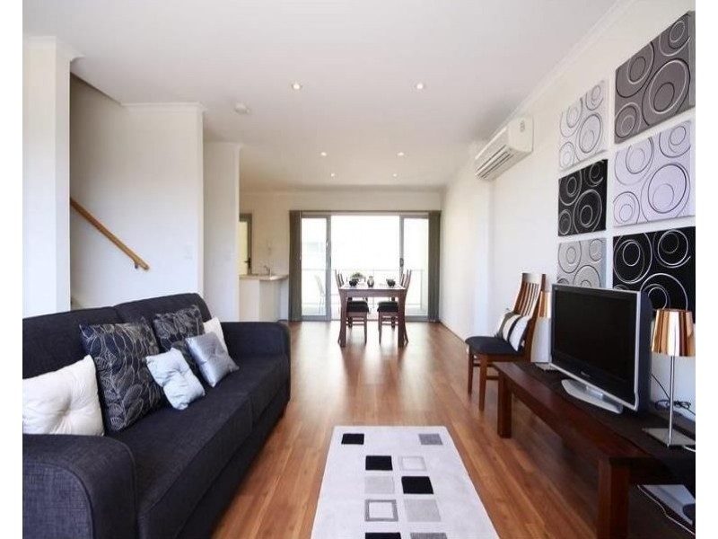 2/1 Saint Kitts Place, Mawson Lakes SA 5095