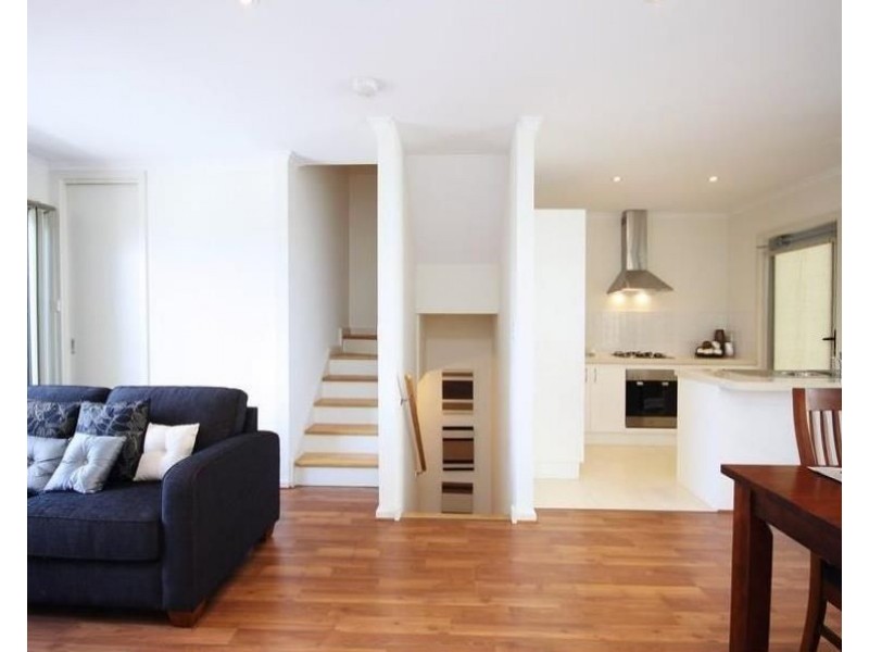 2/1 Saint Kitts Place, Mawson Lakes SA 5095