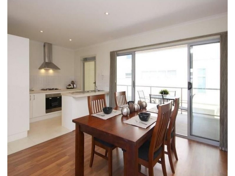 2/1 Saint Kitts Place, Mawson Lakes SA 5095