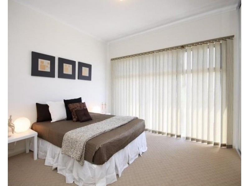 2/1 Saint Kitts Place, Mawson Lakes SA 5095