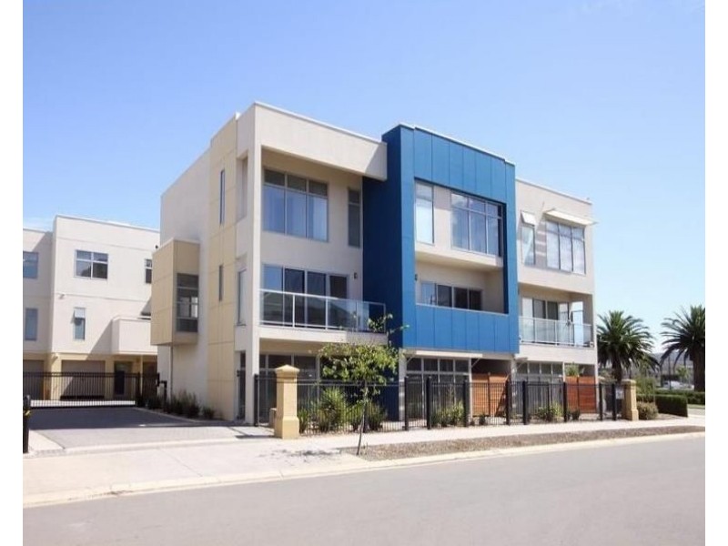 2/1 Saint Kitts Place, Mawson Lakes SA 5095