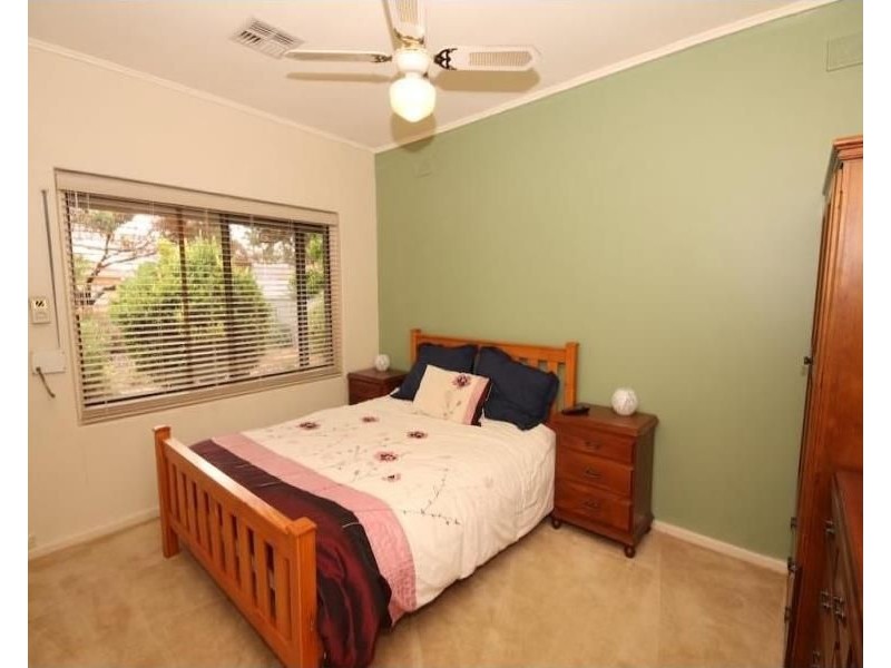 2 Gregory Street, Brahma Lodge SA 5109