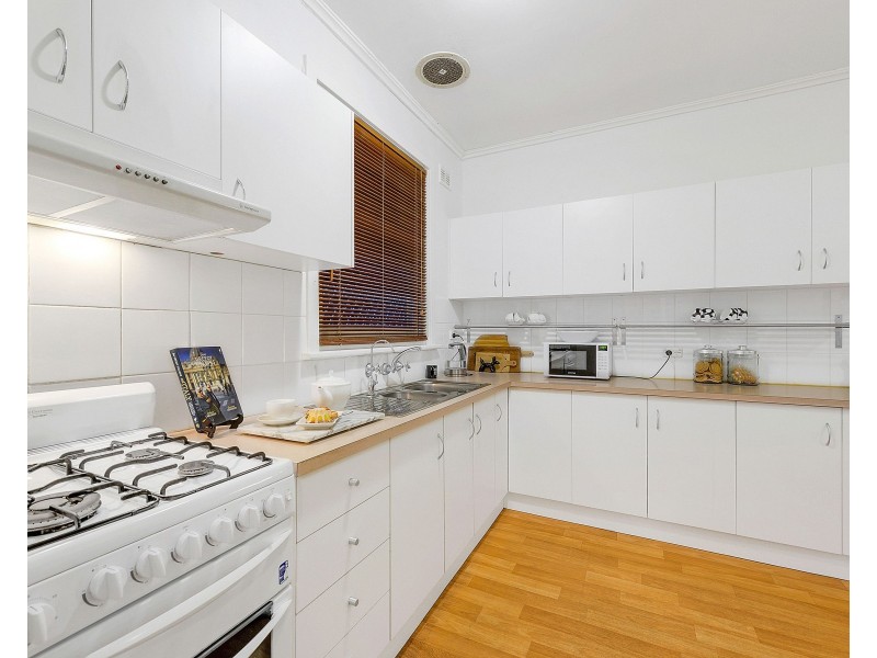 8 Yandra Street, Vale Park SA 5081