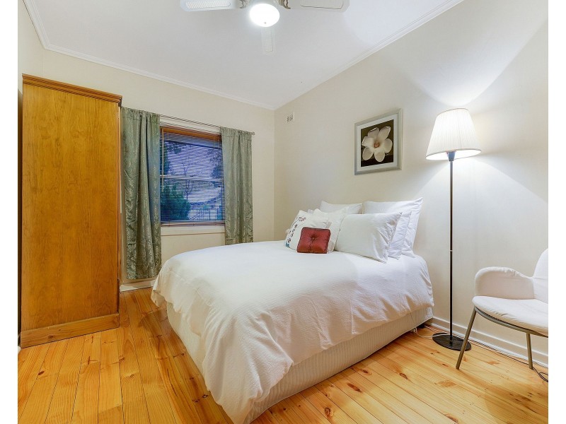 8 Yandra Street, Vale Park SA 5081