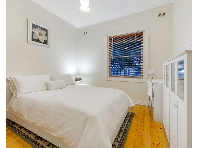 8 Yandra Street, Vale Park SA 5081