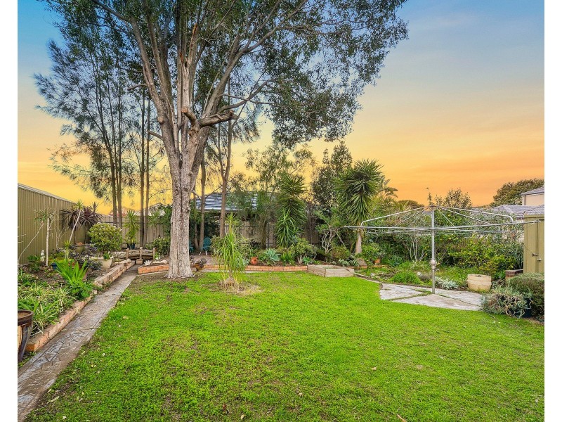 8 Yandra Street, Vale Park SA 5081