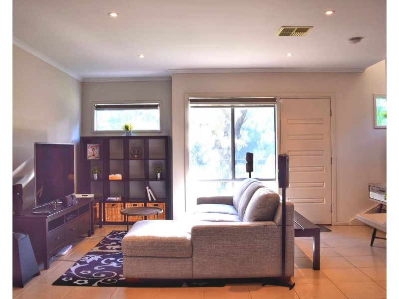 2/111 Royal Avenue, Pooraka SA 5095