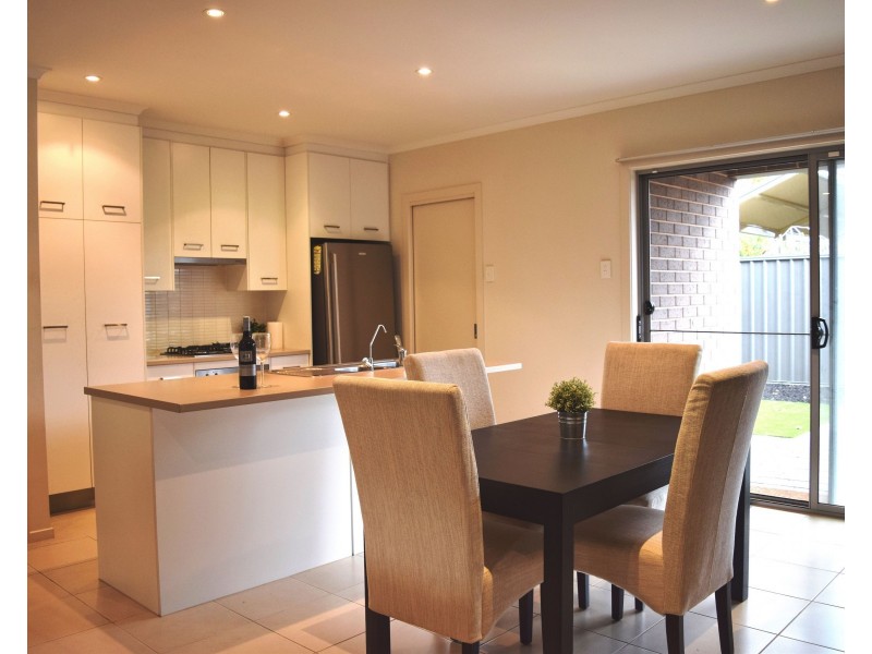 2/111 Royal Avenue, Pooraka SA 5095