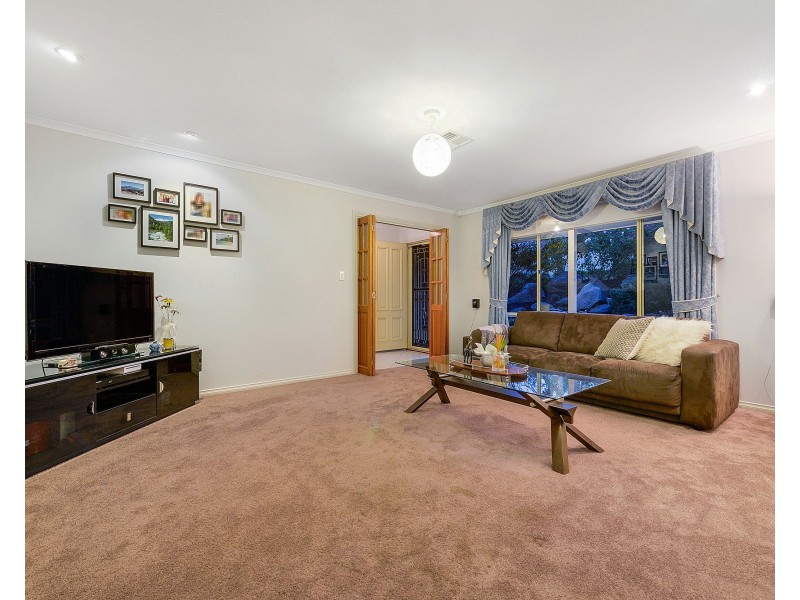 16 River Walk, Walkley Heights SA 5098