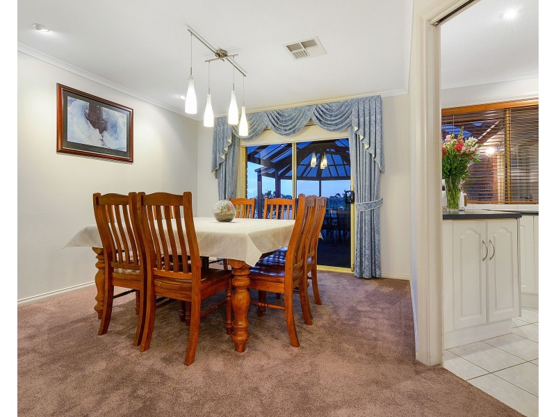 16 River Walk, Walkley Heights SA 5098