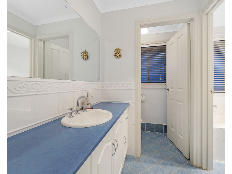 16 River Walk, Walkley Heights SA 5098