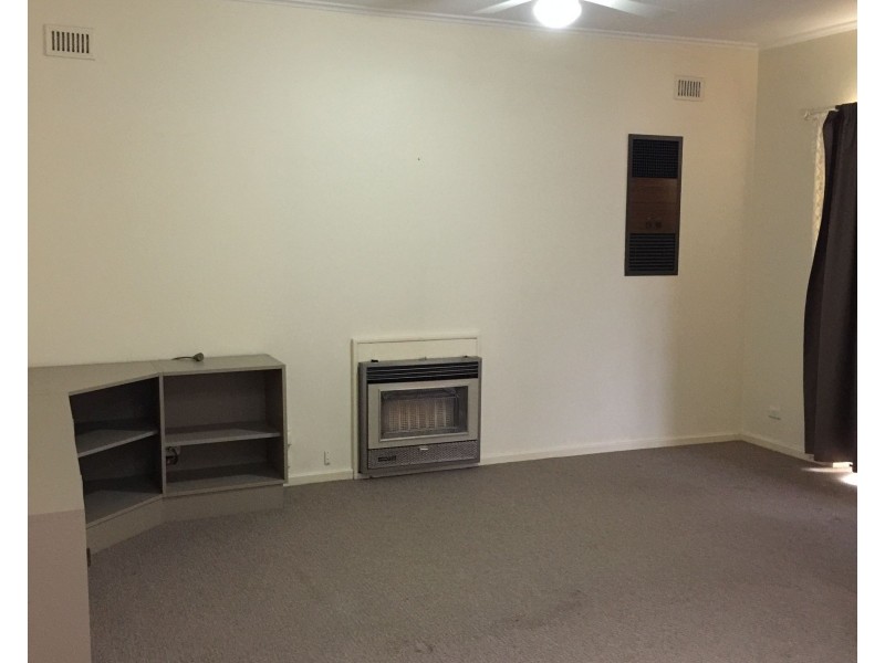 35 Clearview Crescent, Clearview SA 5085