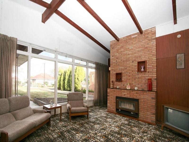 15 Cheviot Avenue, Lower Mitcham SA 5062