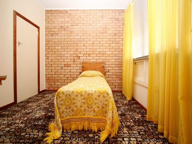 15 Cheviot Avenue, Lower Mitcham SA 5062