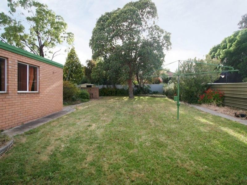 15 Cheviot Avenue, Lower Mitcham SA 5062