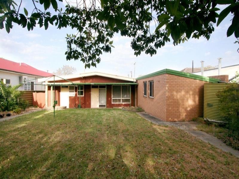 15 Cheviot Avenue, Lower Mitcham SA 5062