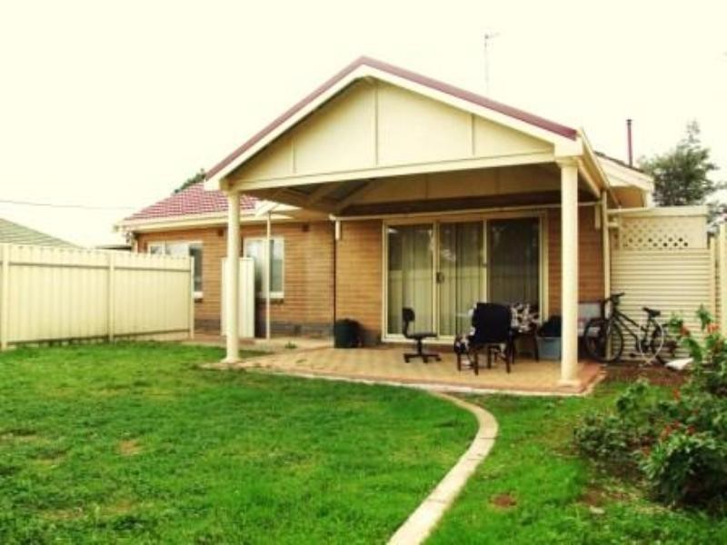 17A The Strand, Brahma Lodge SA 5109