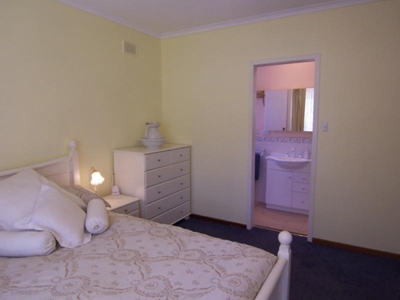 7 Penrith Street, Redwood Park SA 5097