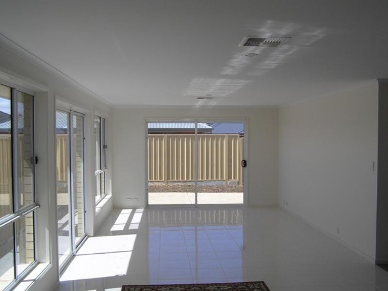 20 Mast Avenue, Seaford Meadows SA 5169