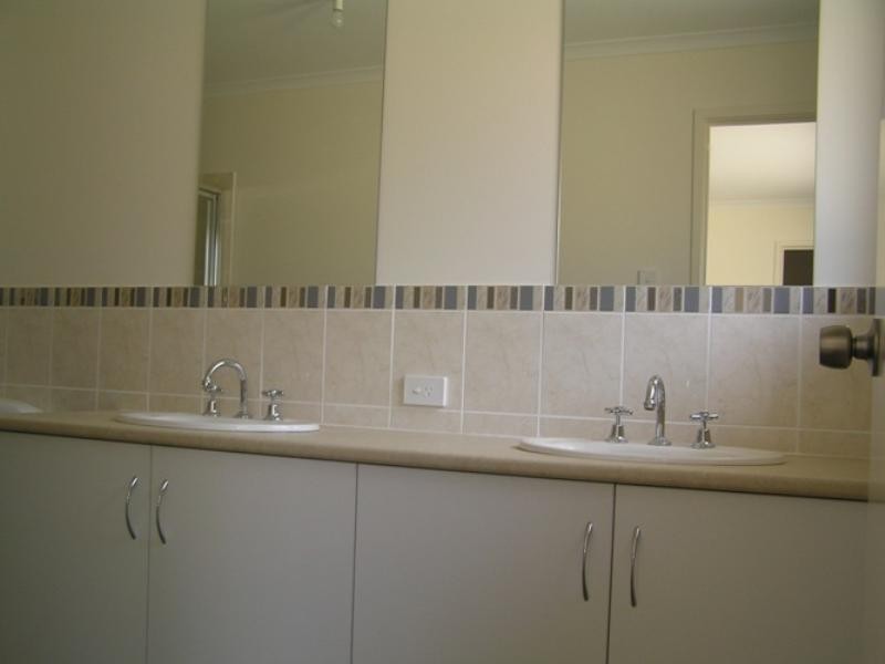 20 Mast Avenue, Seaford Meadows SA 5169