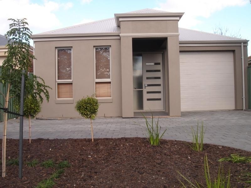 9 Thornton Road, Greenacres SA 5086