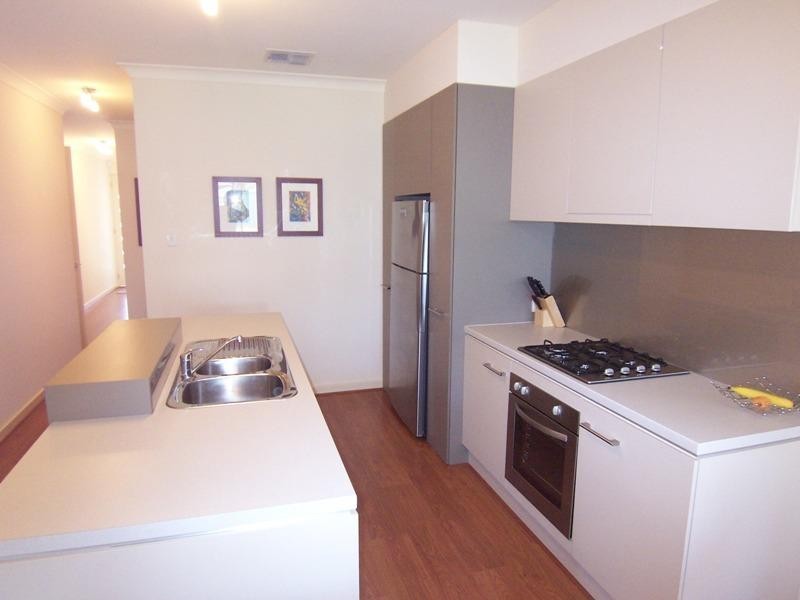 9 Thornton Road, Greenacres SA 5086