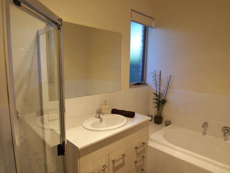 9 Thornton Road, Greenacres SA 5086