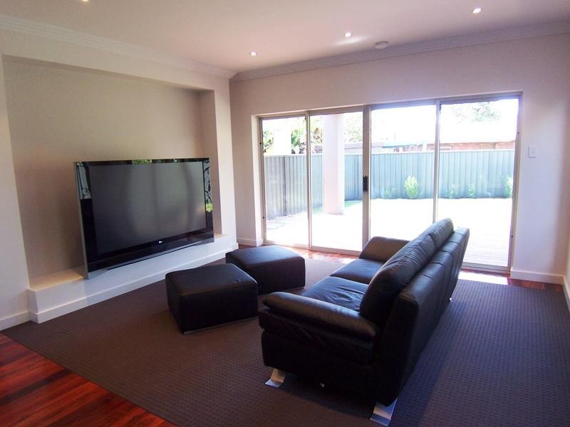 13a Newcombe Avenue, West Lakes Shore SA 5020
