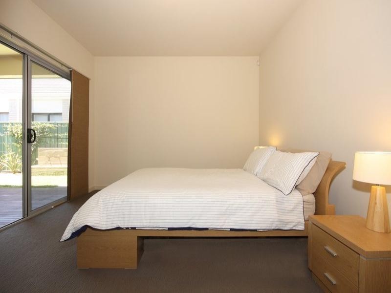 8 Mossman Street, Mawson Lakes SA 5095