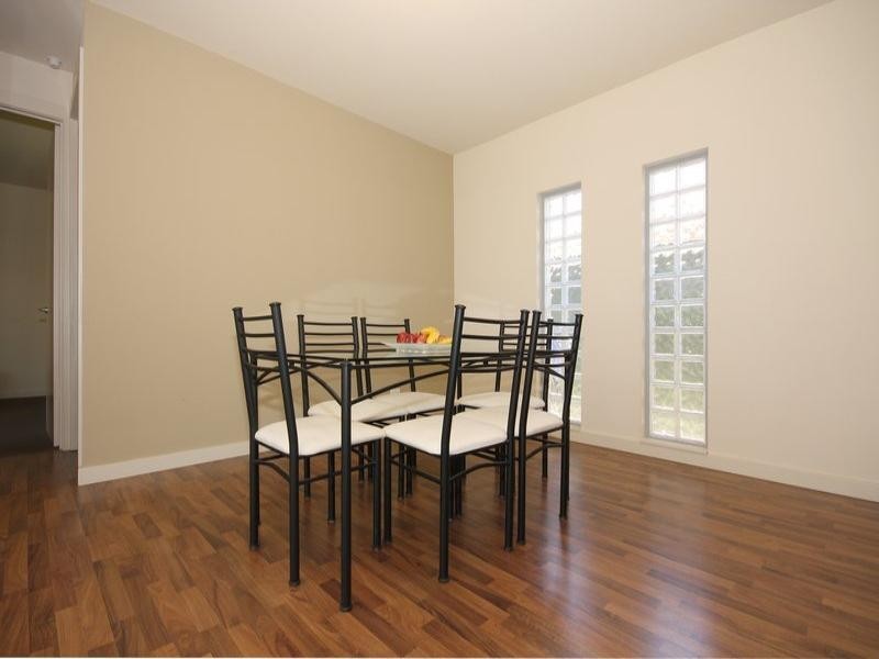 8 Mossman Street, Mawson Lakes SA 5095