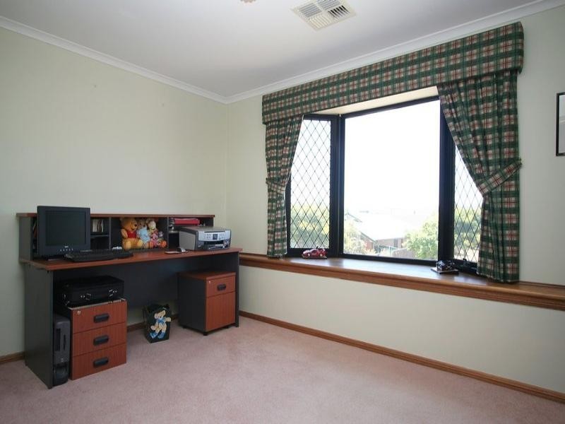 5 Whistler Drive, Oakden SA 5086