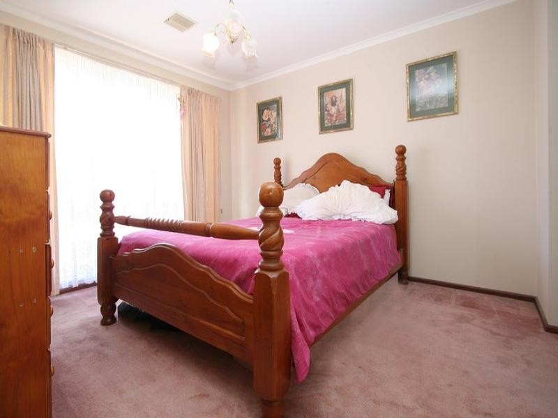 7 Hobart Court, Salisbury Heights SA 5109