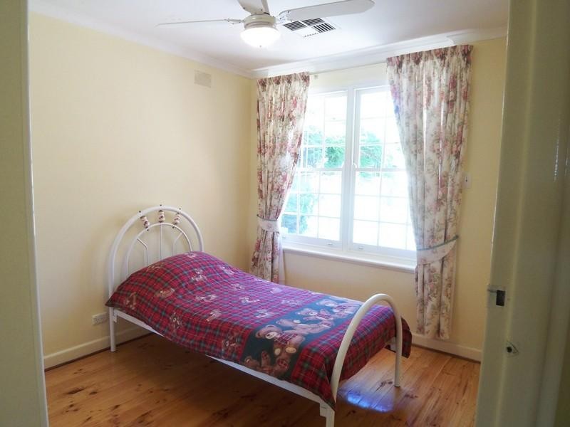 14 Albion Street, Ridgehaven SA 5097