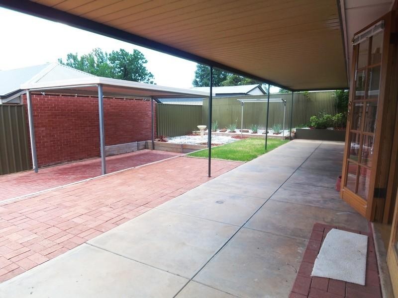 14 Albion Street, Ridgehaven SA 5097