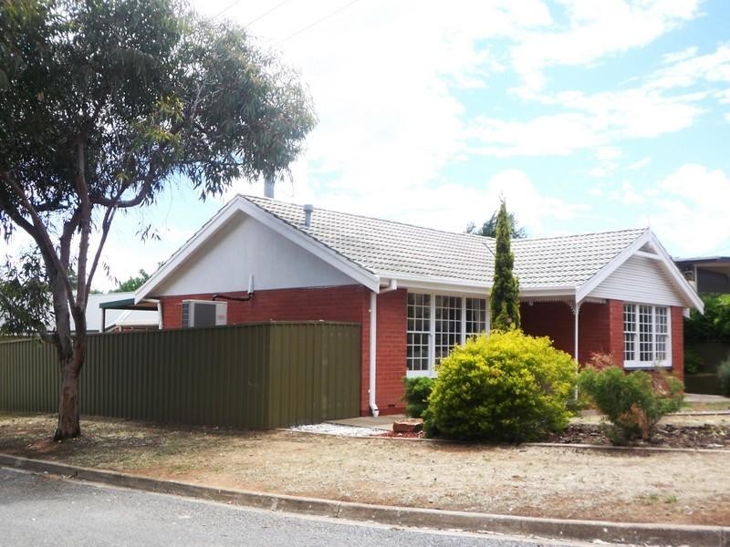 14 Albion Street, Ridgehaven SA 5097