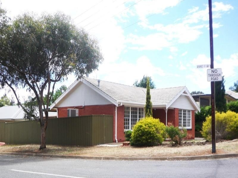 14 Albion Street, Ridgehaven SA 5097