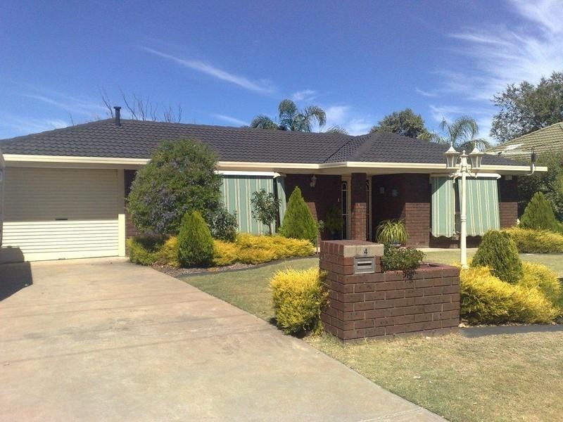 4 Leawarra Avenue, Seaford SA 5169
