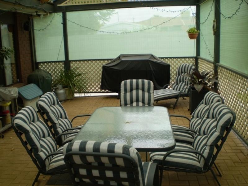 4 Leawarra Avenue, Seaford SA 5169