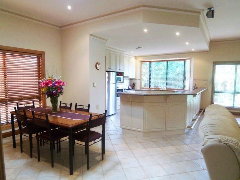 8 Dovecote Street, Oakden SA 5086